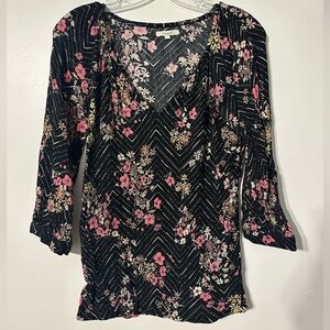 Maurices Small 3/4 Sleeve Black Floral Top